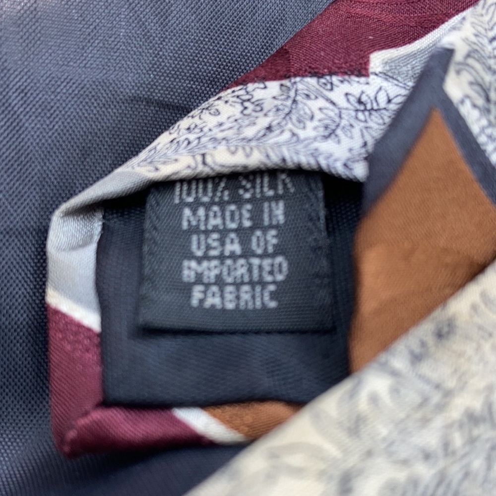 Robert Stack Tie - Picture 2 of 5